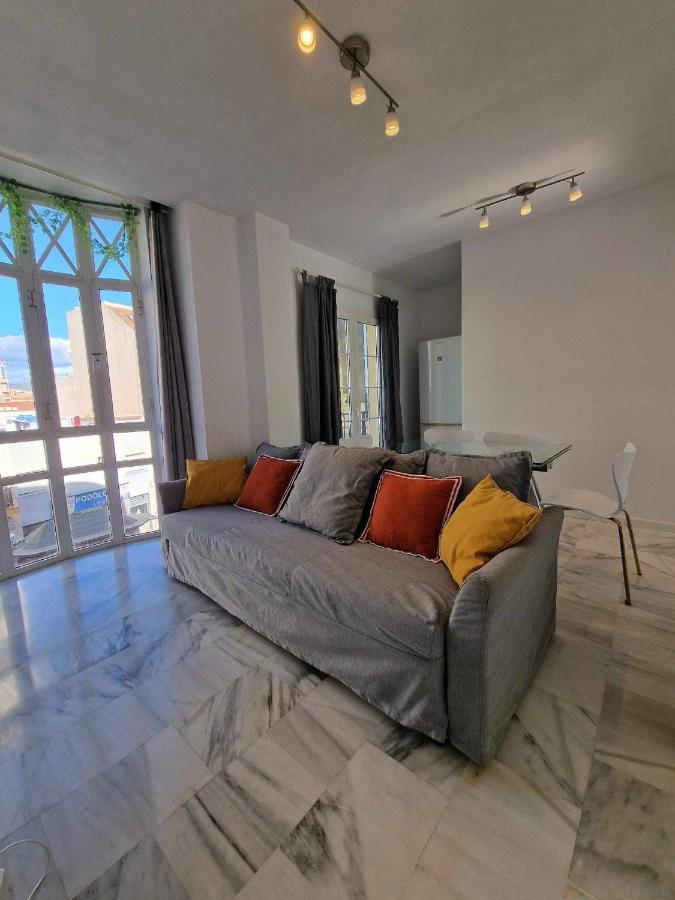 Atico Moderno Con Terraza Privada En Malaga Centro Exterior photo